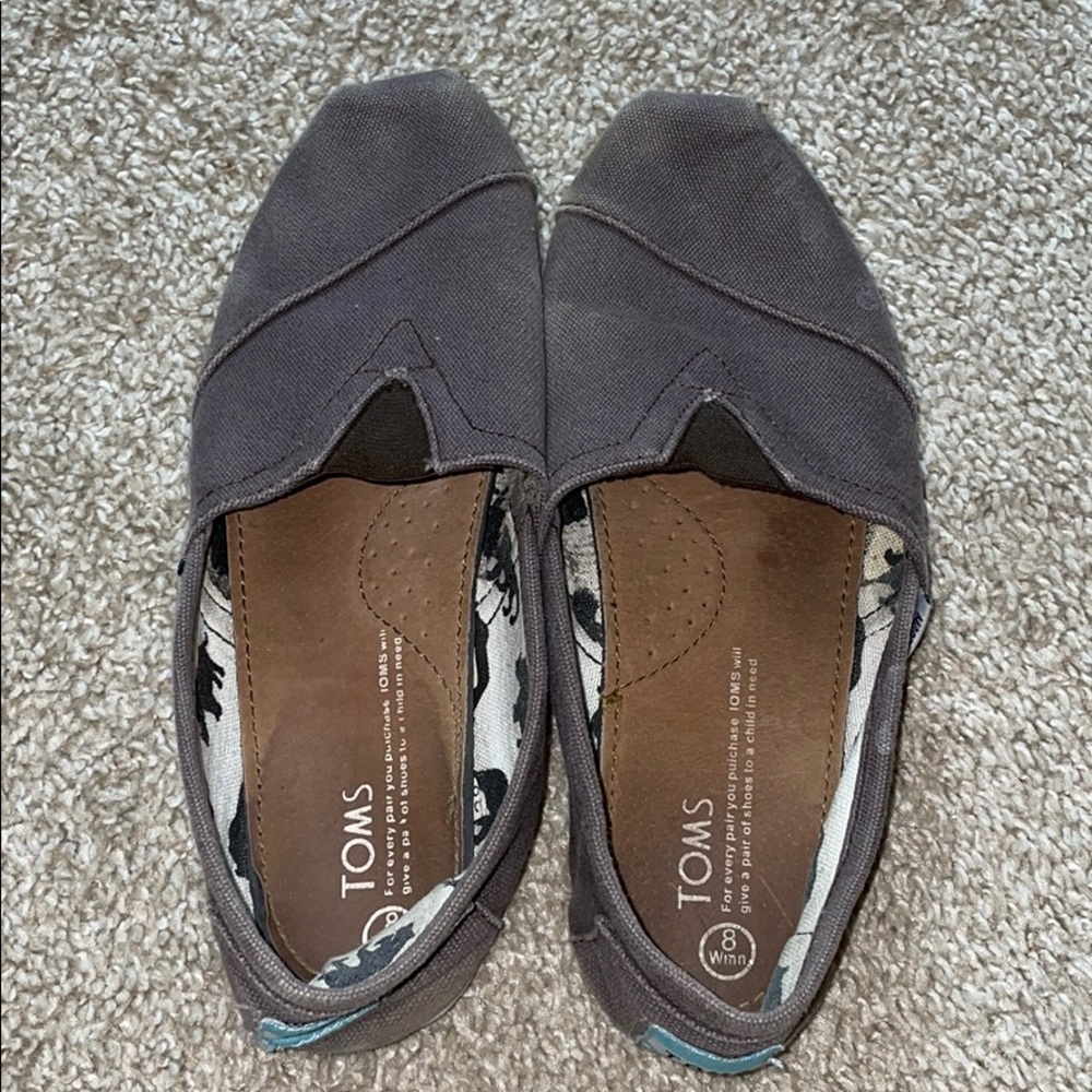 toms